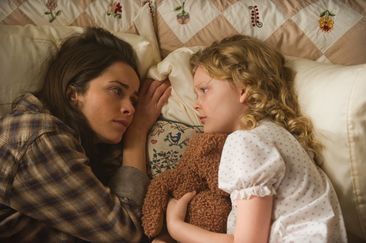 Кадры из Призраки в Коннектикуте 2: Тени прошлого (2013)