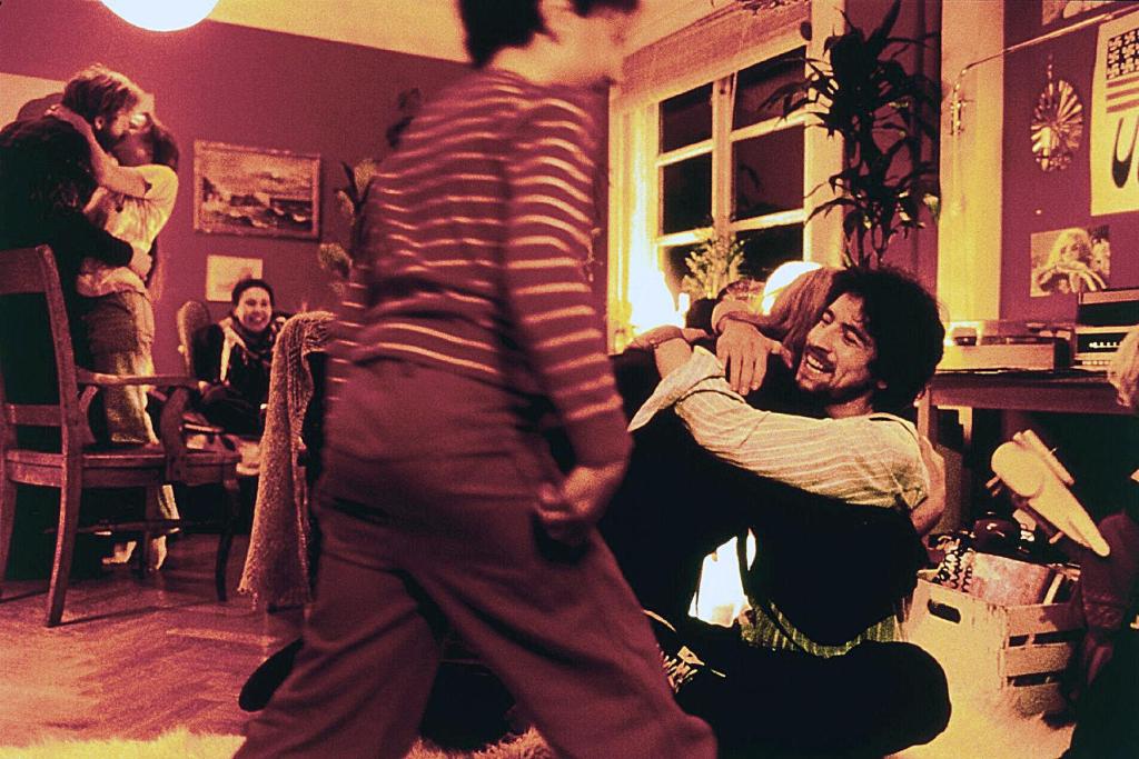 Кадры из Вместе (2000)