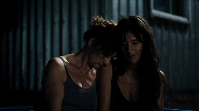 Кадры из Вик и Фло увидели медведя (2013)