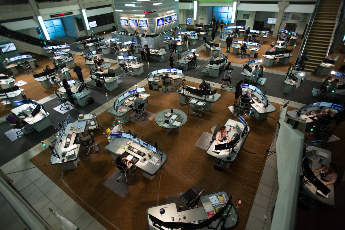 Кадры из Тревожный вызов (2013)