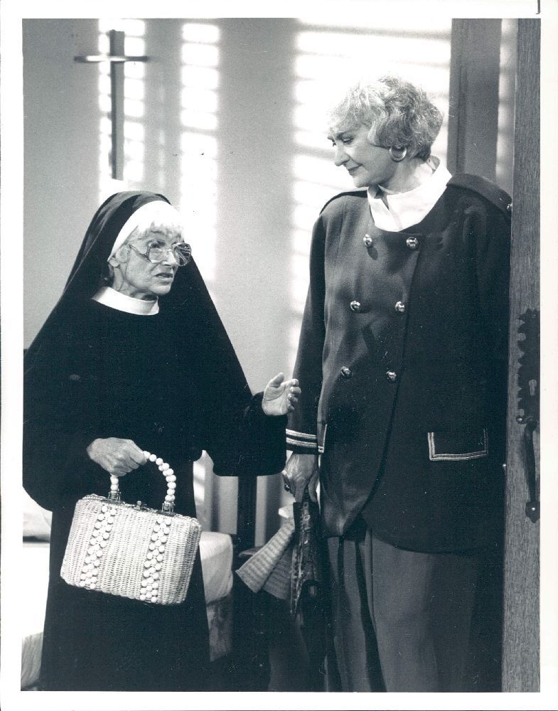 Кадры из Золотые девочки (1985)