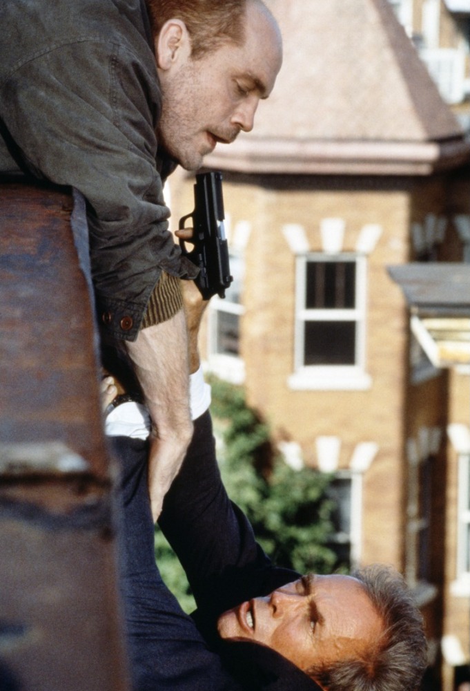 На линии огня (1993)