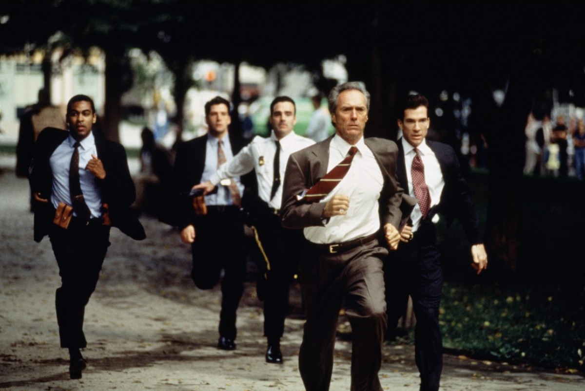 На линии огня (1993)