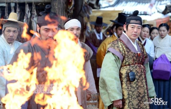 Кадры из Чан Ок-чон (2013)