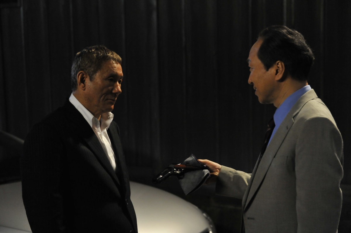 Кадры из Полный беспредел (2012)