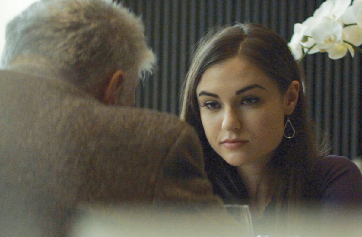 Кадры из Девушка по вызову (2009)