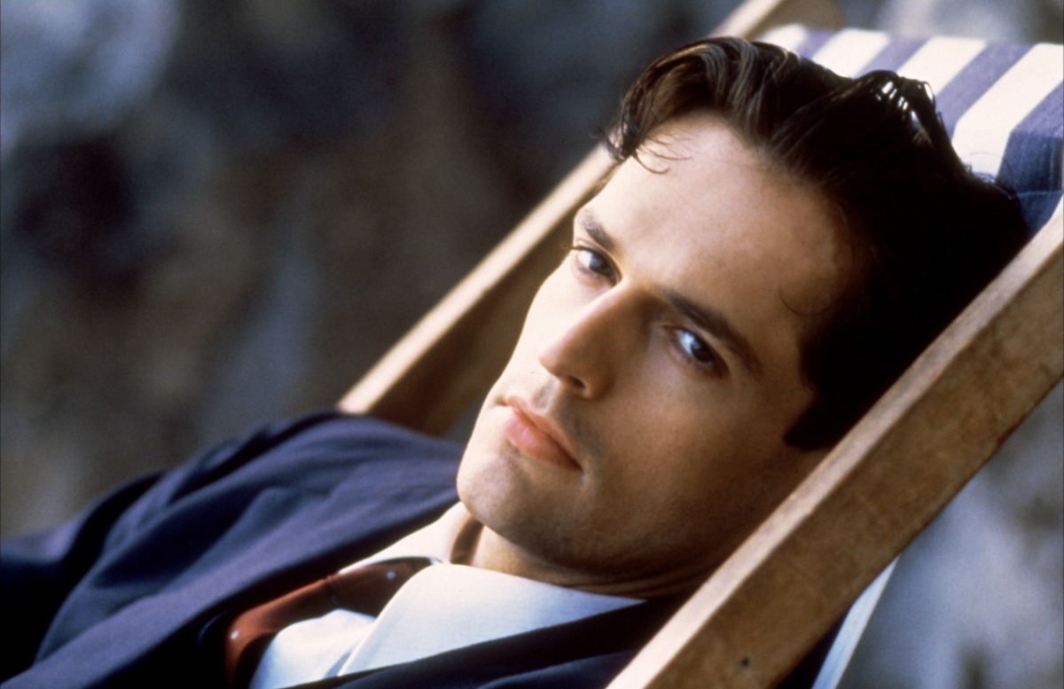 Очки в золотой оправе (1987)