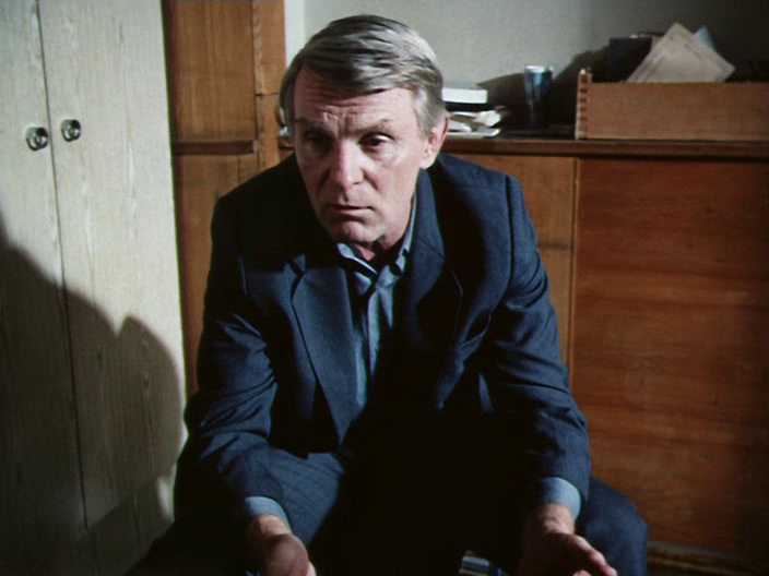 Кадры из Вход в лабиринт (1990)