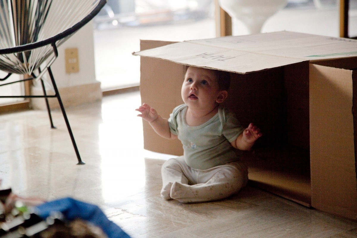 Кадры из Инструкции не прилагаются (2013)