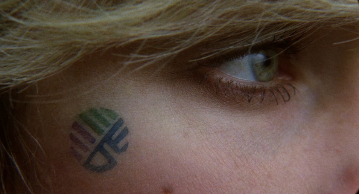 Кадры из Сатурн 3 (1980)