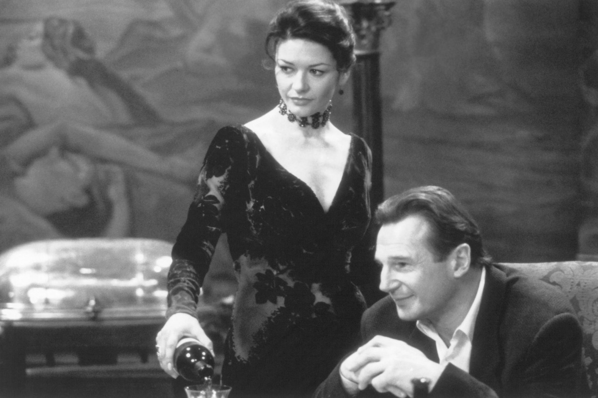 Кадры из Призрак дома на холме (1999)