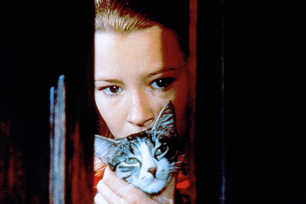 Неа: Молодая Эммануэль (1976)