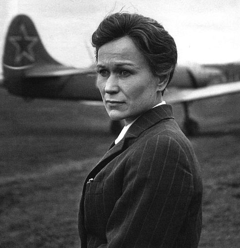 Кадры из Крылья (1966)