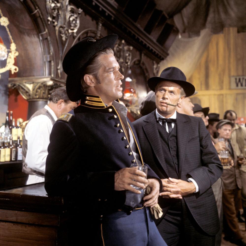 Кадры из Война на Диком Западе (1962)