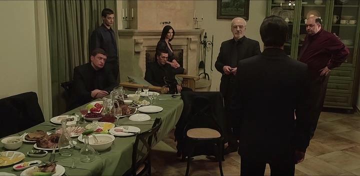 Кадры из Убийство на 100 миллионов (2013)