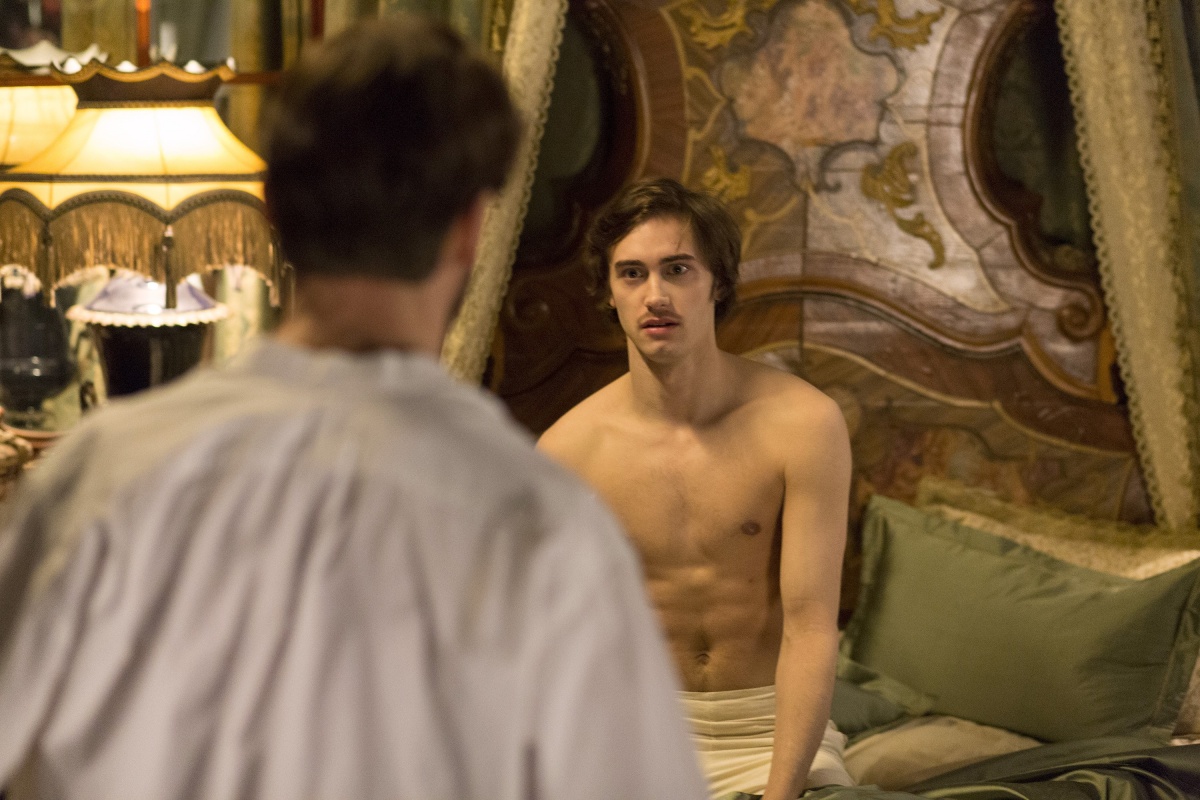 Кадры из Дракула (2013)