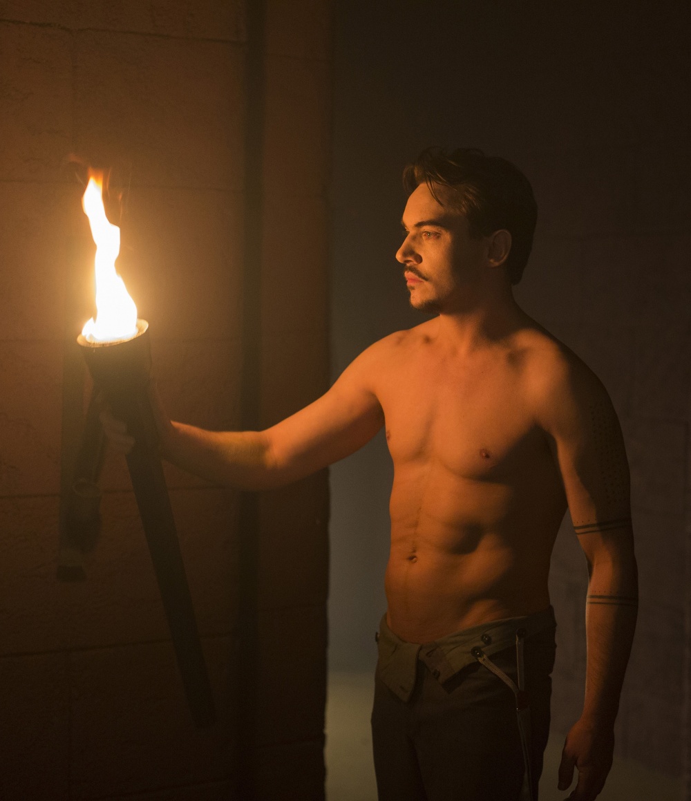 Кадры из Дракула (2013)