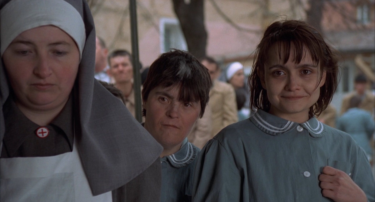 Кадры из Аминь (2002)