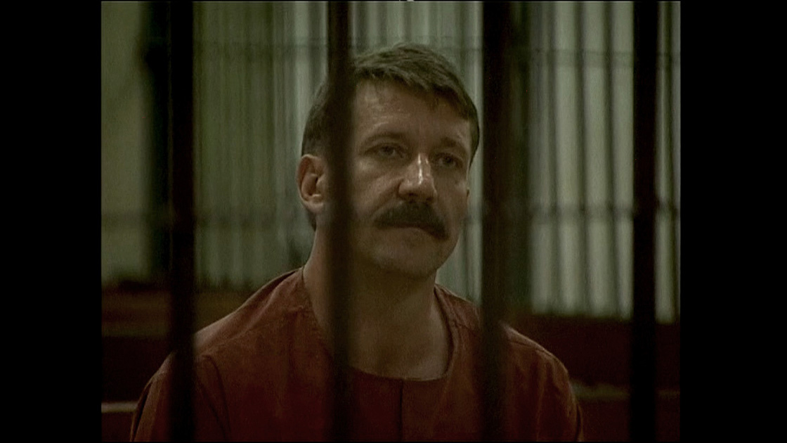 Кадры из Мистер Бут. Торговец смертью (2014)