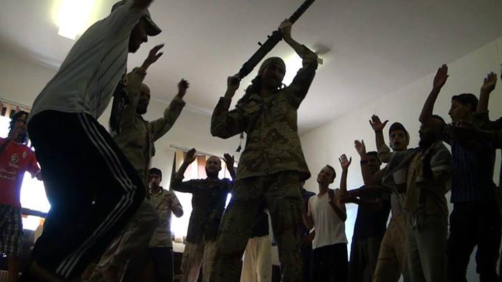 Кадры из Навести и нажать (2014)