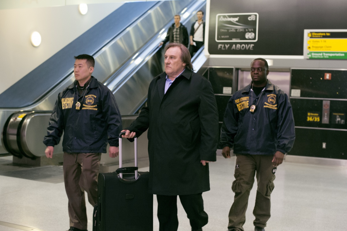 Кадры из Добро пожаловать в Нью-Йорк (2014)