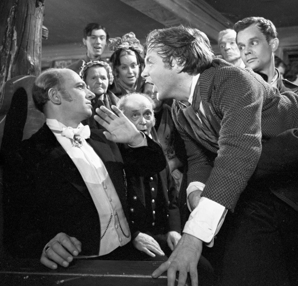 Кадры из Скверный анекдот (1987)