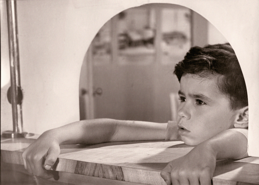 Человек идет за солнцем (1962)