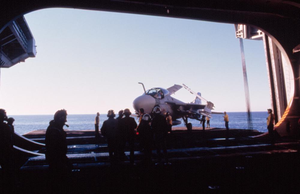 Кадры из Полет &laquo;Нарушителя&raquo; (1991)