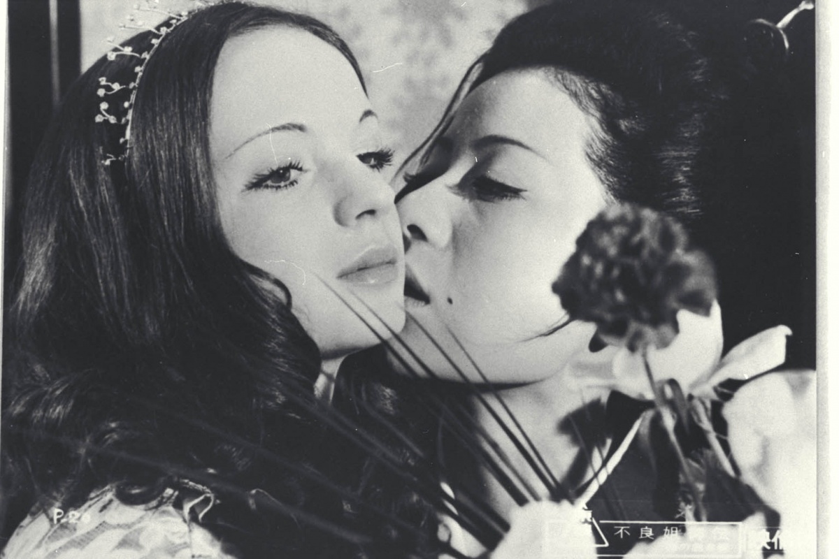 Кадры из Секс и ярость (1973)