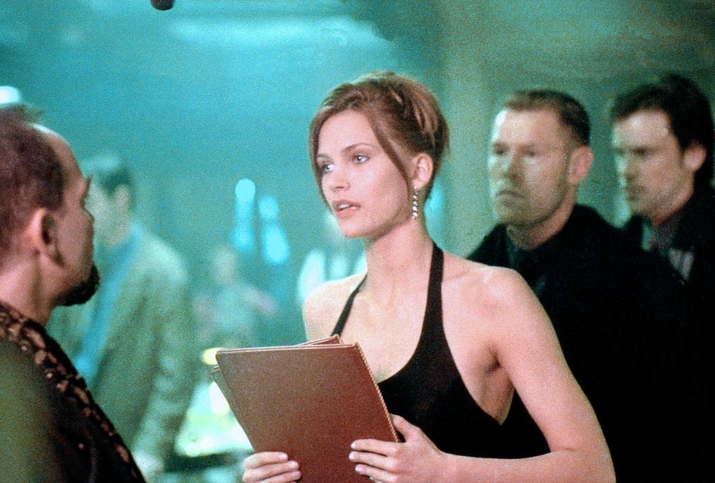 Кадры из Максимальный риск (1996)