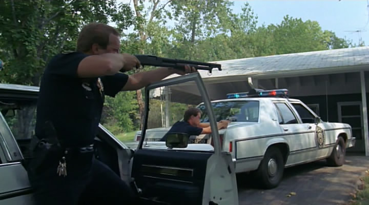 Кадры из Проклятие (1987)