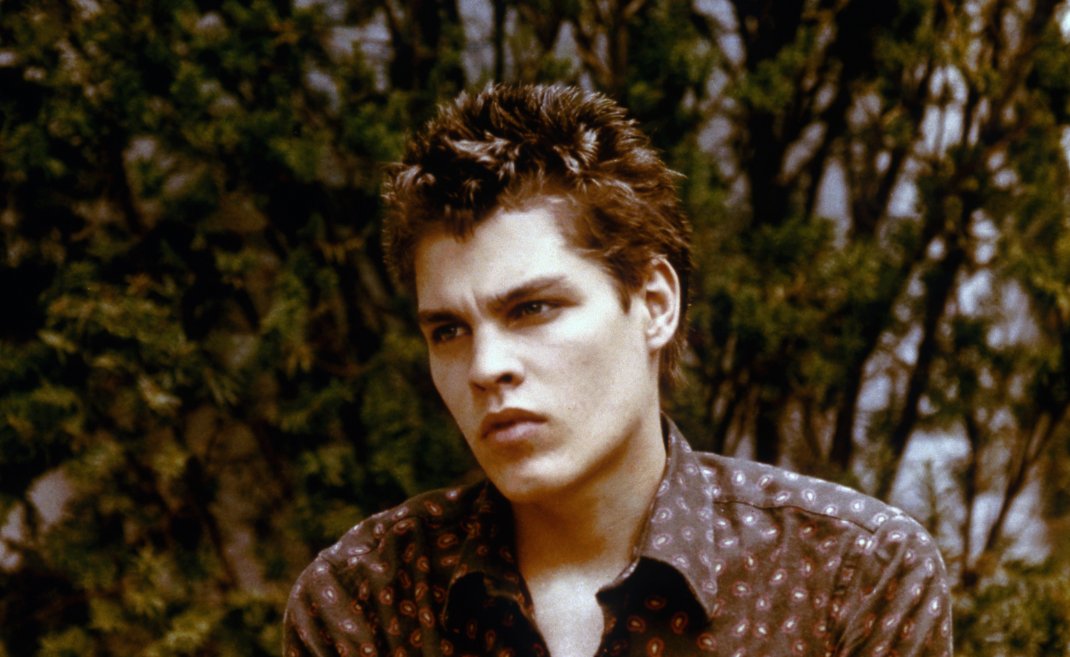 Кадры из Полиэстер (1981)