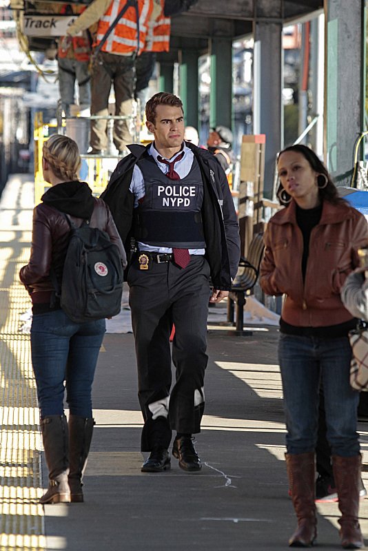 Кадры из Везунчик (2013)