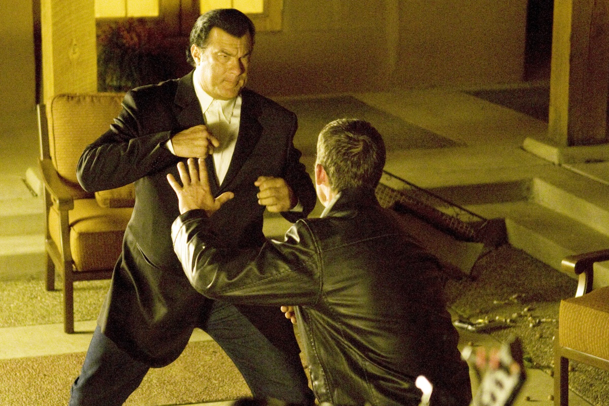 Кадры из Хранитель (2009)