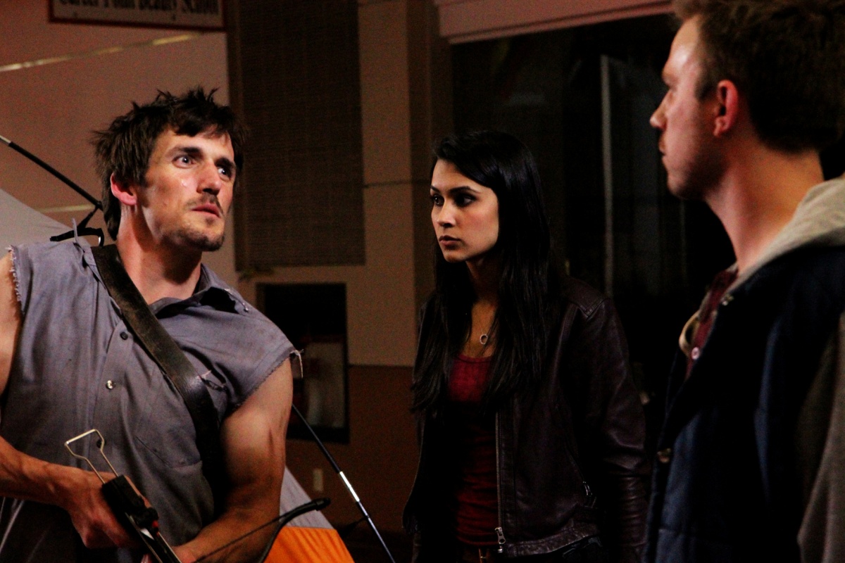 Кадры из Прогулка с мертвецами (2015)