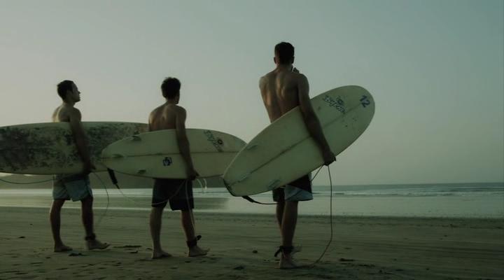 Кадры из Местный (2014)