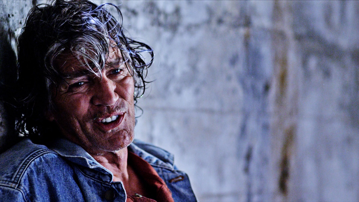 Кадры из Ковбои против динозавров (2015)