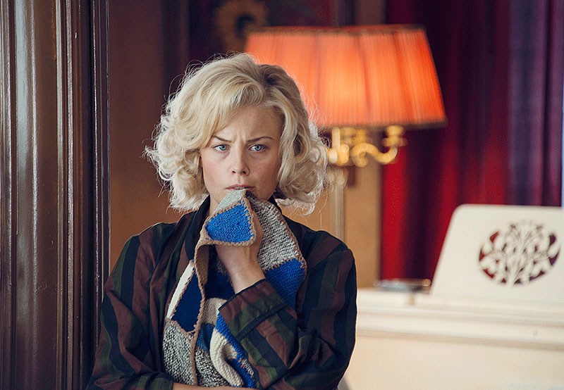 Кадры из Преступления страсти (2013)