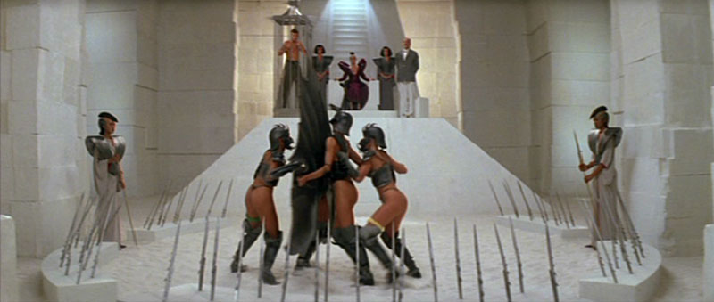 Кадры из Гвендолин (1984)