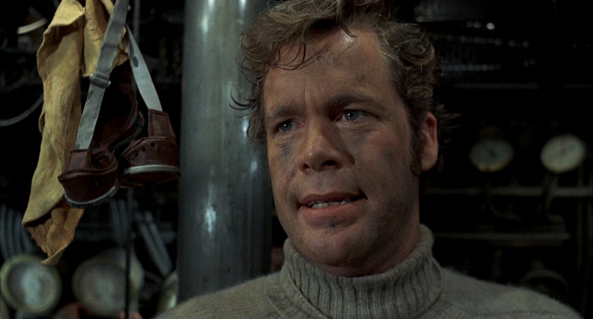 Кадры из Земля, забытая временем (1974)