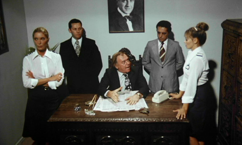 Голые за решеткой (2010)