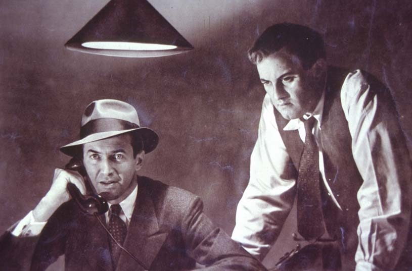 Кадры из Звонить Нортсайд 777 (1948)