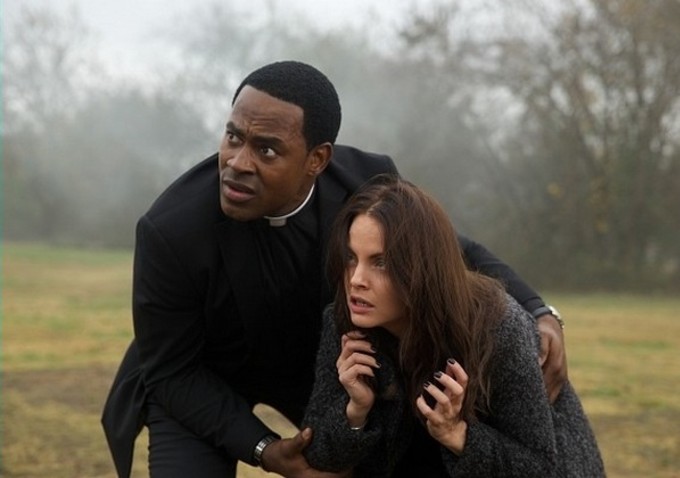 Кадры из К югу от ада (2015)