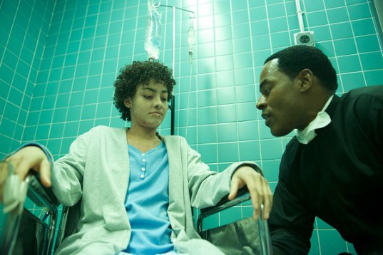 Кадры из К югу от ада (2015)