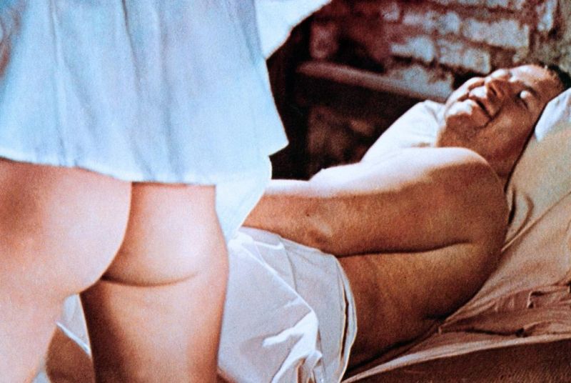 Кадры из Великолепная Антония, поначалу монахиня, а после фурия (1972)