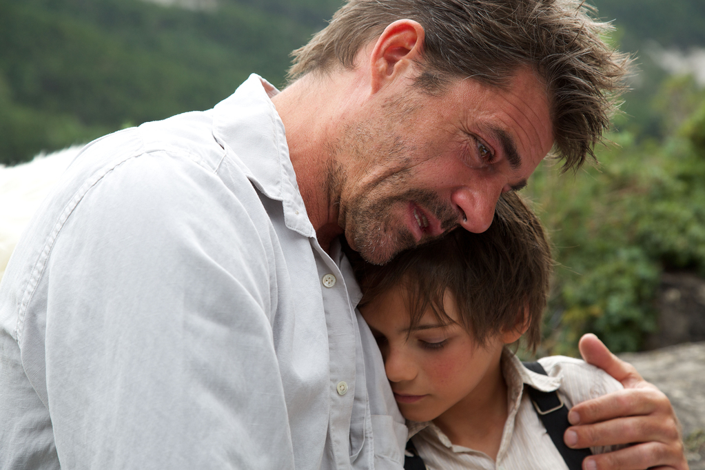 Кадры из Белль и Себастьян (2013)