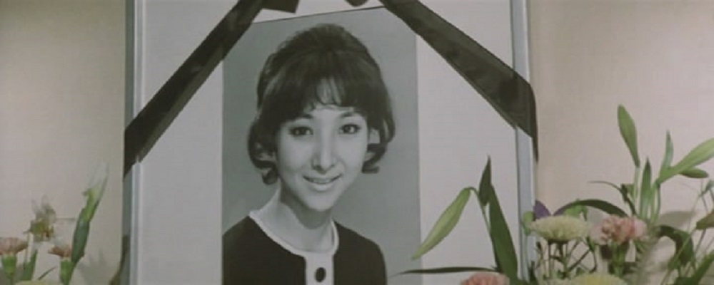 Кадры из Кукла-вампир (1970)