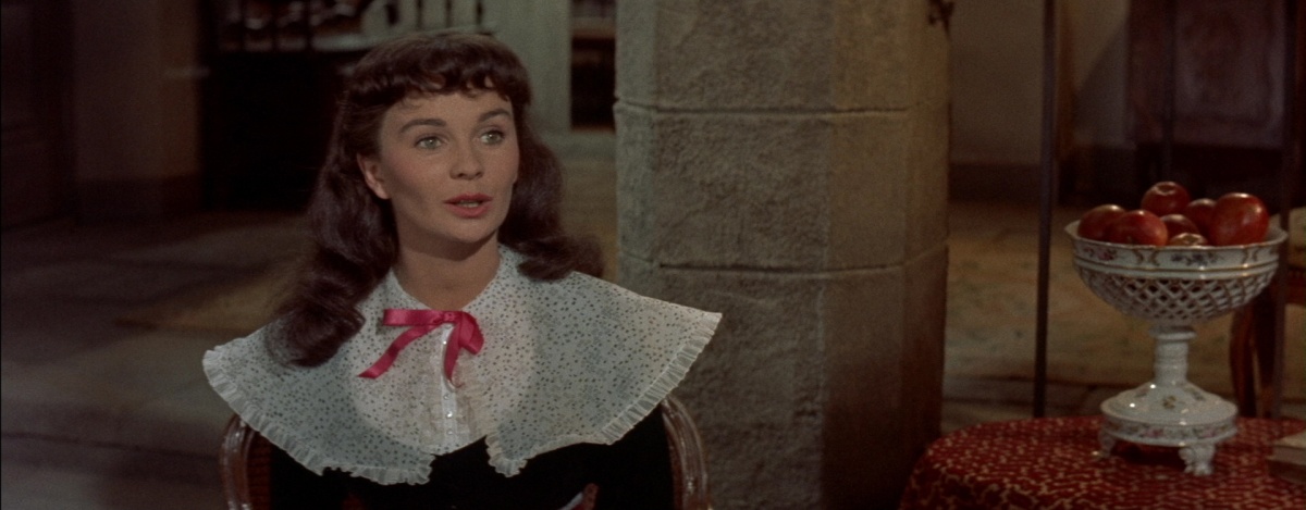 Кадры из Любовь императора Франции (1954)