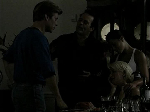 Кадры из Кровавый душ (2004)