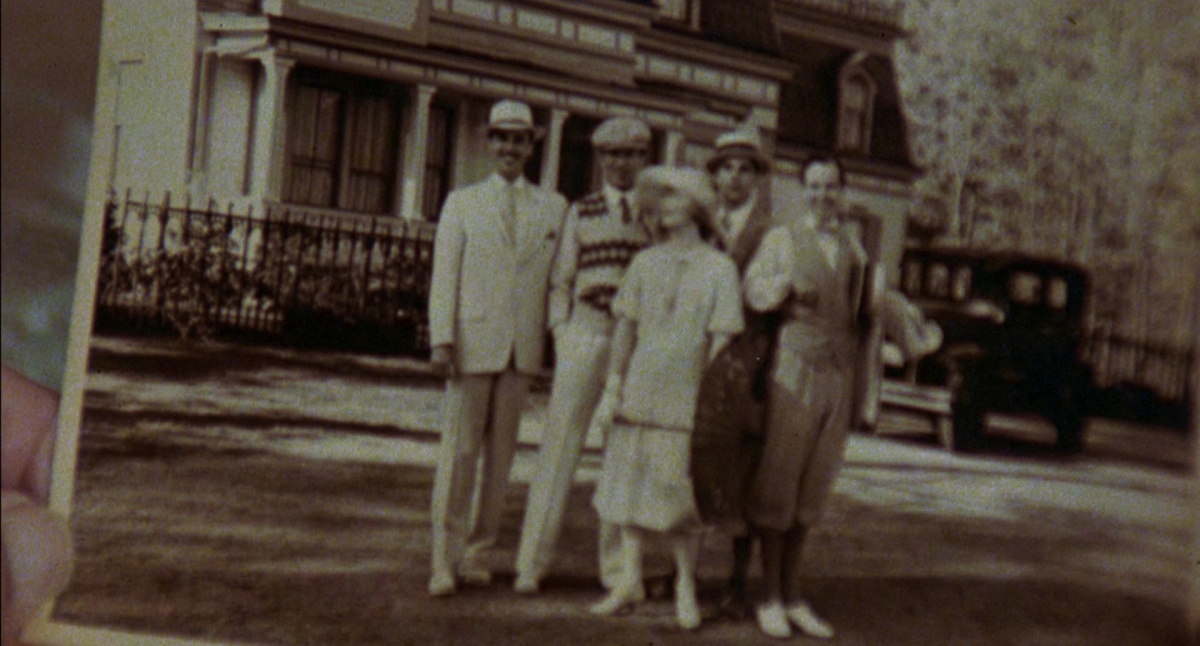 Кадры из История с привидениями (1981)